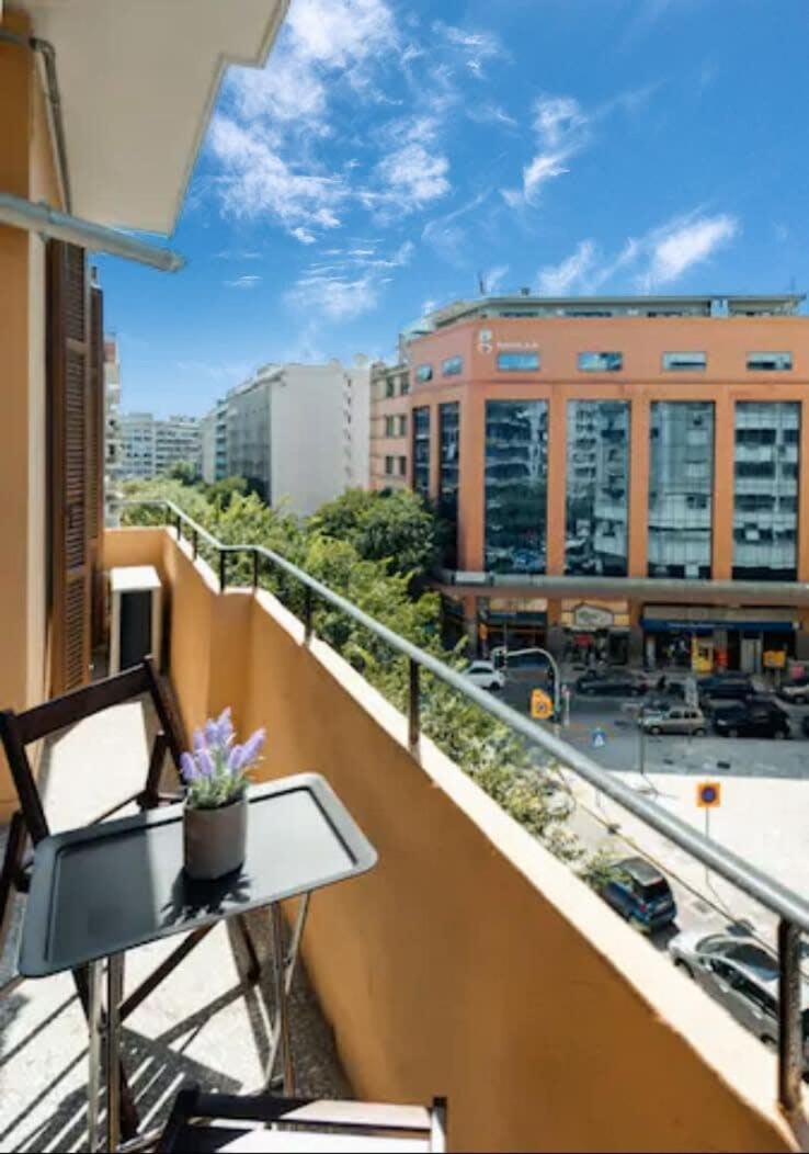 Private Pristine Balcony Home- Heart Of The Center Thessaloniki Buitenkant foto