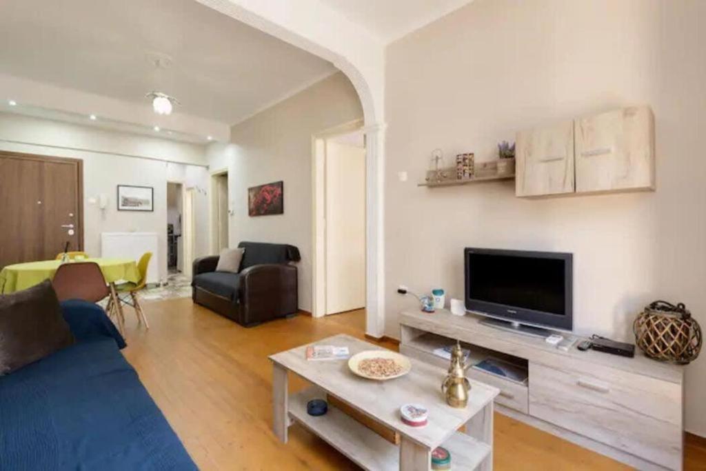 Private Pristine Balcony Home- Heart Of The Center Thessaloniki Buitenkant foto